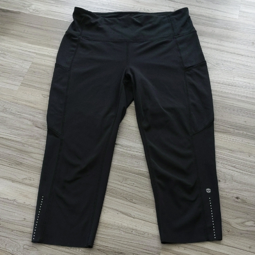 Tangerine Women's Black Capris